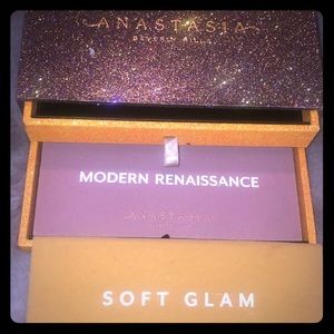 Anastasia Beverly Hill eye shadow pallets